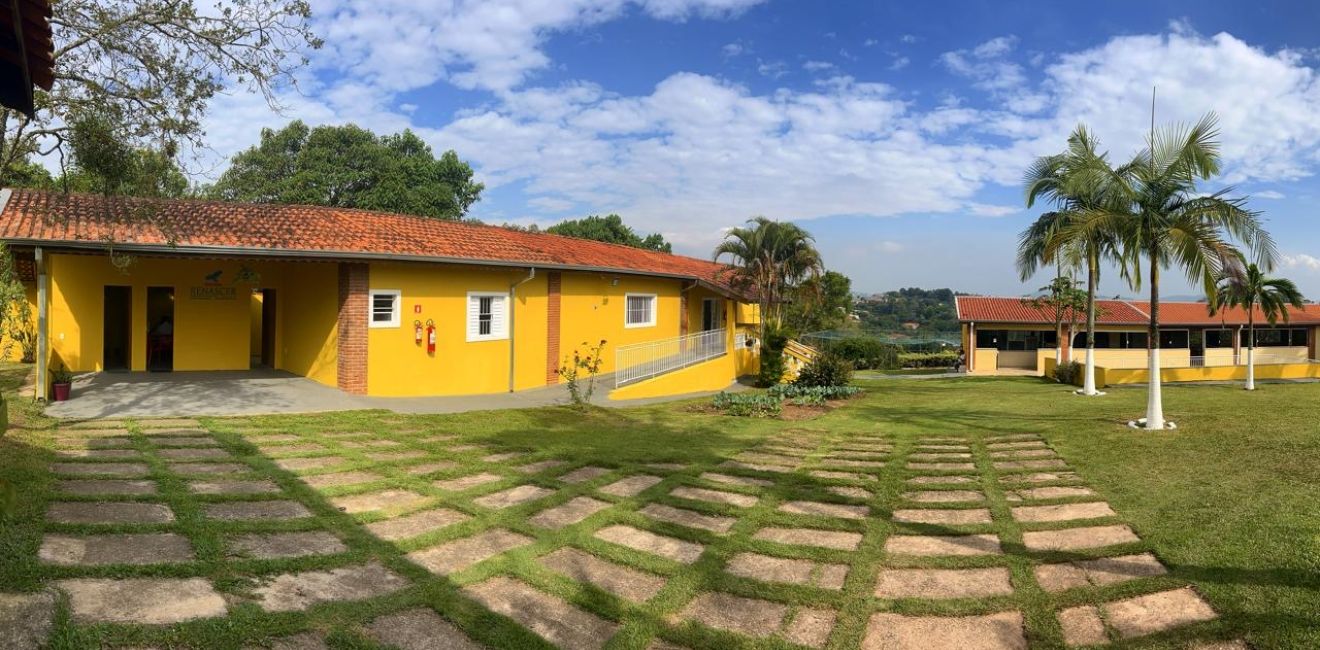 Internação para maiores de 60 anos. 